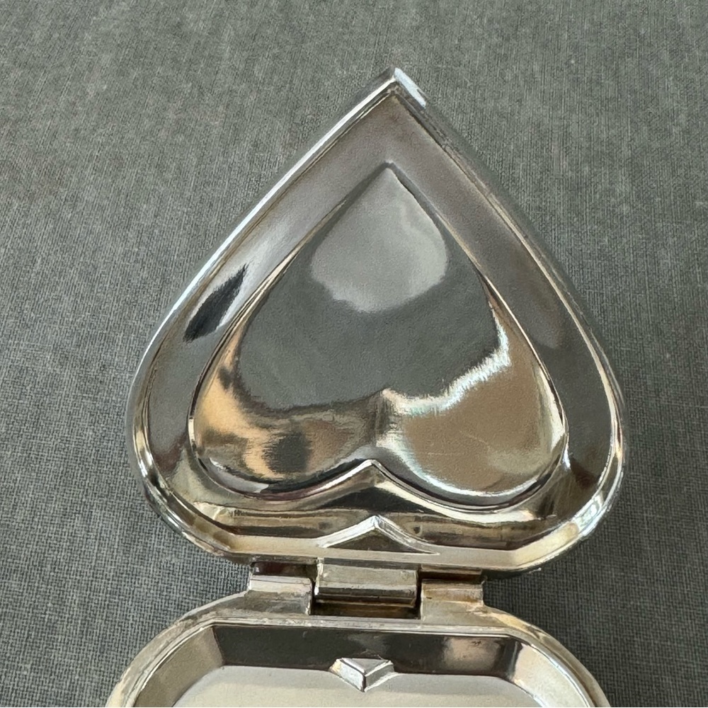 REED & BARTON Vintage Silverplated Trinket Heart Box Engraved “HSJ” or “HJS” - Picture 8 of 14